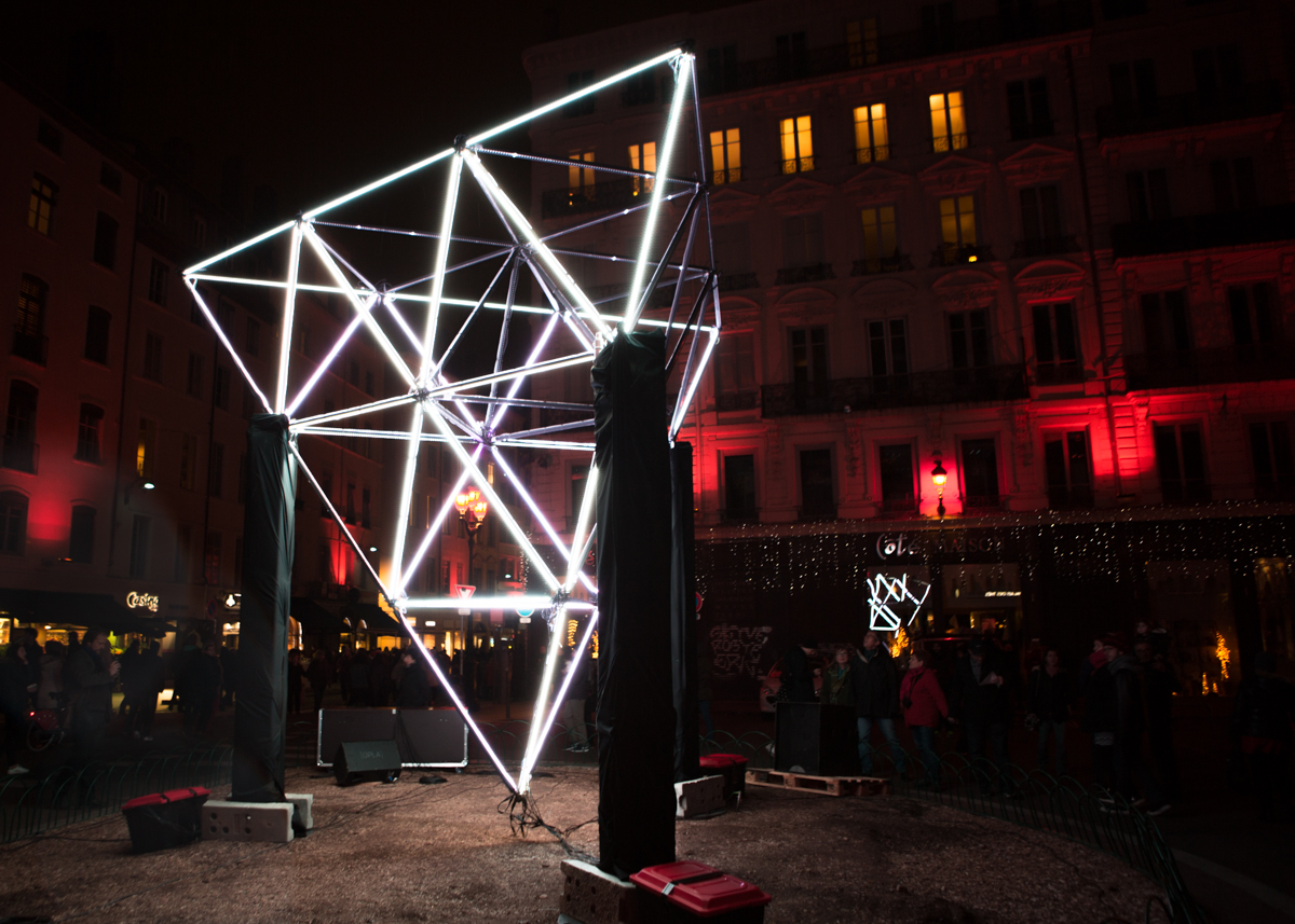 FETE DES LUMIERES 2017 : リヨン光の祭典 | O'Bon Paris | Easy to be